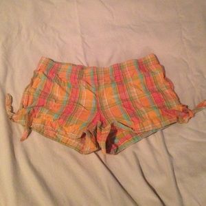 'Happy Plaid Beach Bum' shorts