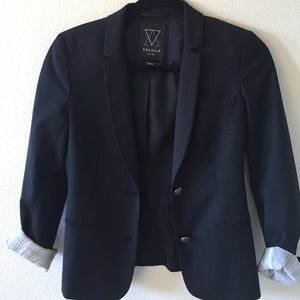 Aritzia- Talula size 2 black fitted blazer