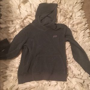 Grey GAP sweatshirt