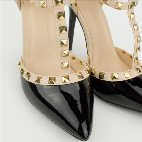 🚨SOLD🚨 Black/Tan Studded Heels💕 - Picture 2 of 3