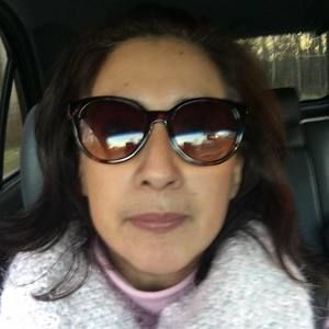 Meet your Posher, Cristina