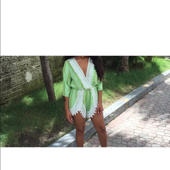 Green/White Rumper - Picture 3 of 3