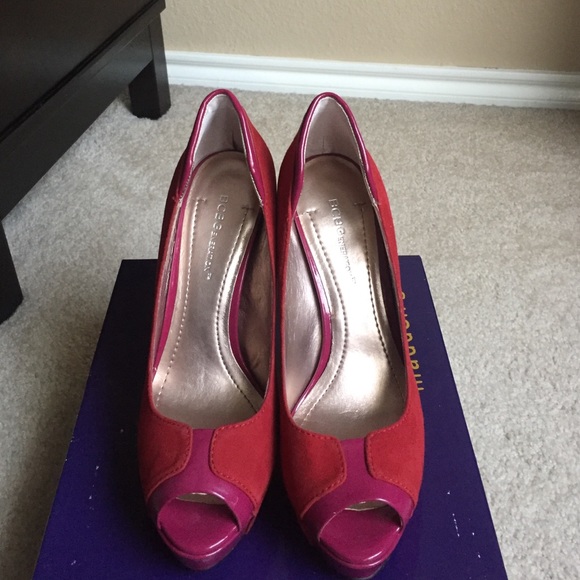 BCBG peep toe heels