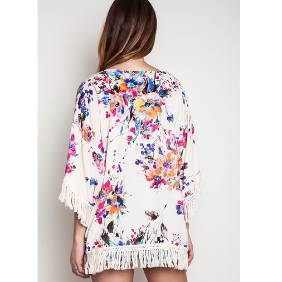 *LAST* Ivory Floral Kimono - Picture 2 of 4