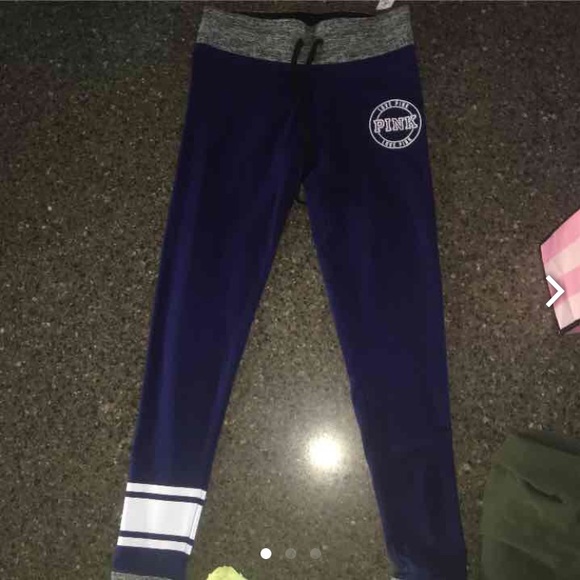 Bnwt pink yoga pants