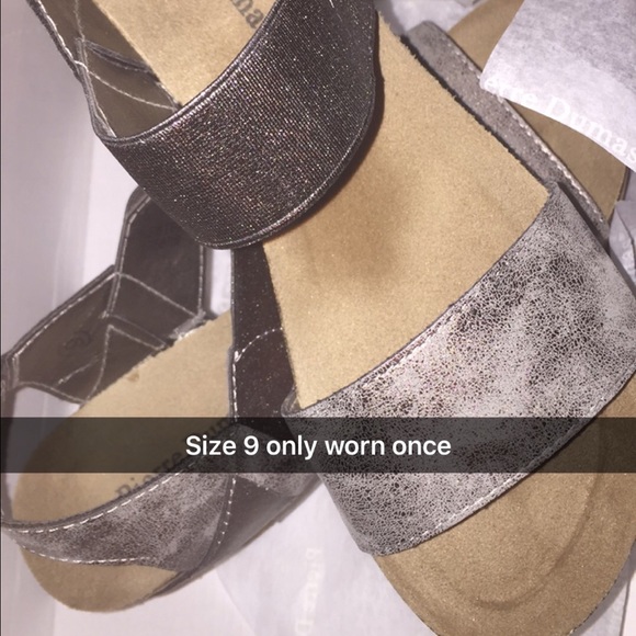 Wedge sandals look like otbt