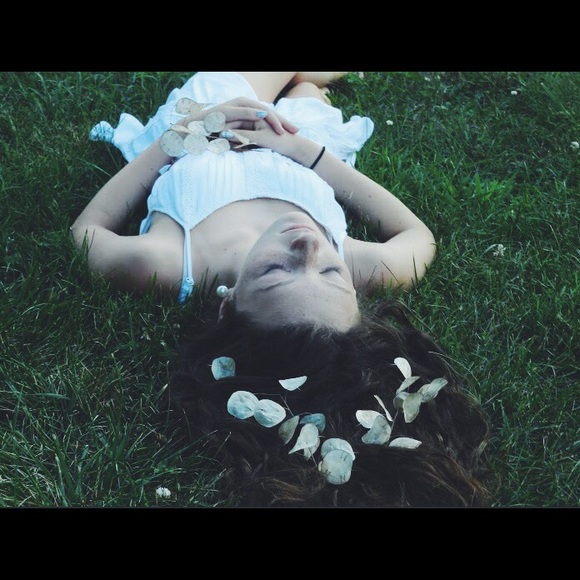 Meet your Posher, Caitlin