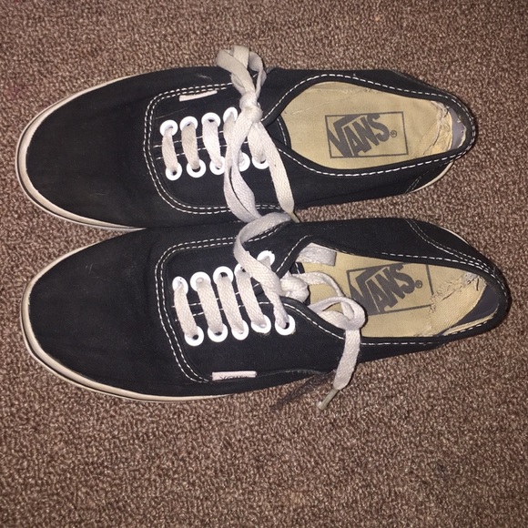 Authentic black lo pro Vans
