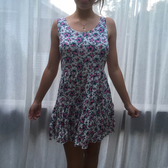 Floral print sleeveless casual dress