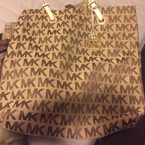 Authentic Michael Kors Tote