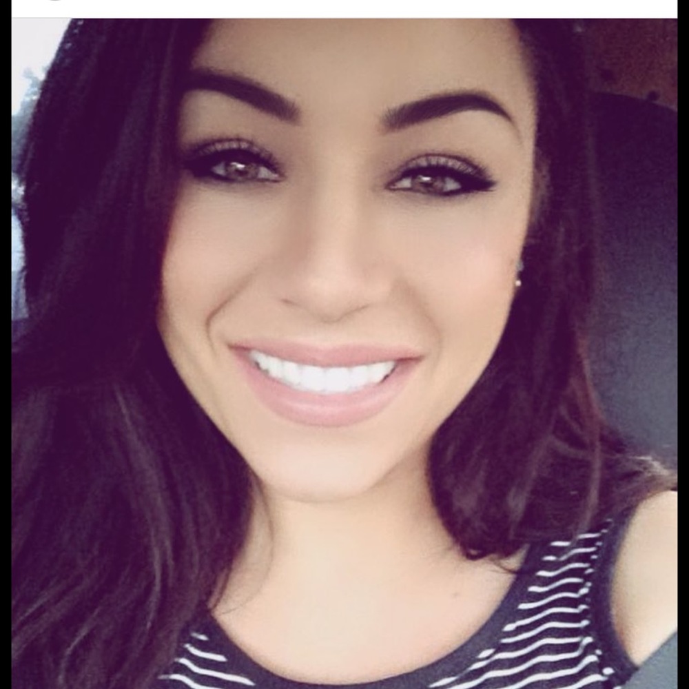 Meet your Posher, Vonnie