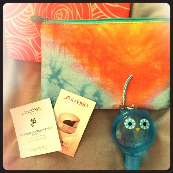 Beauty Bundle - Picture 1 of 2