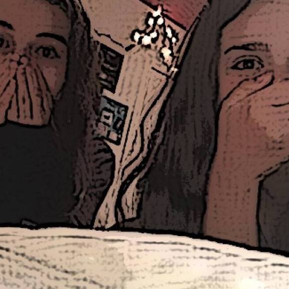 Meet your Posher, Caroline - Picture 1 of 1