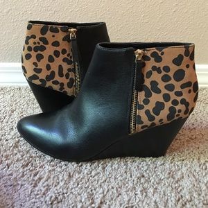 Pointed toe black and leopard booties