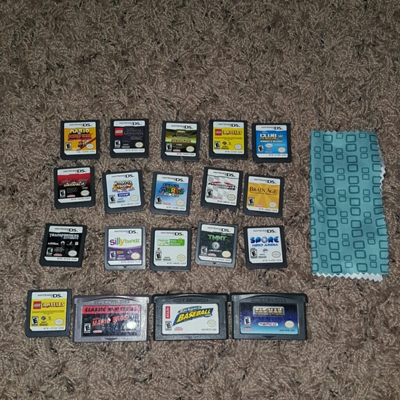 DSXL with charger, case, and 19 games! - Picture 1 of 4