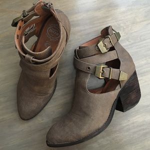 Jeffrey Campbell Everwell Boots - Women's Size 6