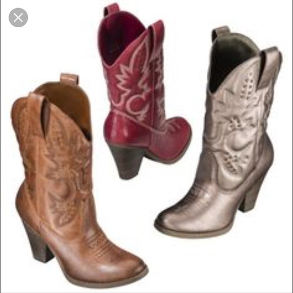 High heel cowgirl boots!