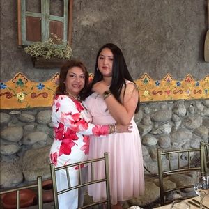 Meet your Posher, Dunia