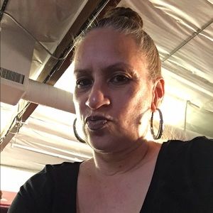 Meet your Posher, Annette