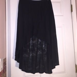 Black high low skirt