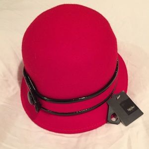 Adorable classic red hat