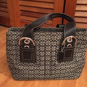 Coach handbag black/grey with small c detail