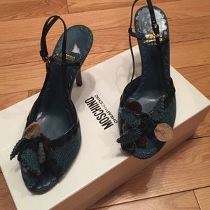 Moschino green herringbone sling backs sandals