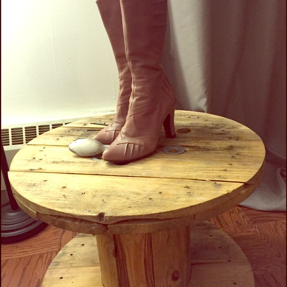 💓💓HP💓💓 Amazing Pink Leather Heel Booties