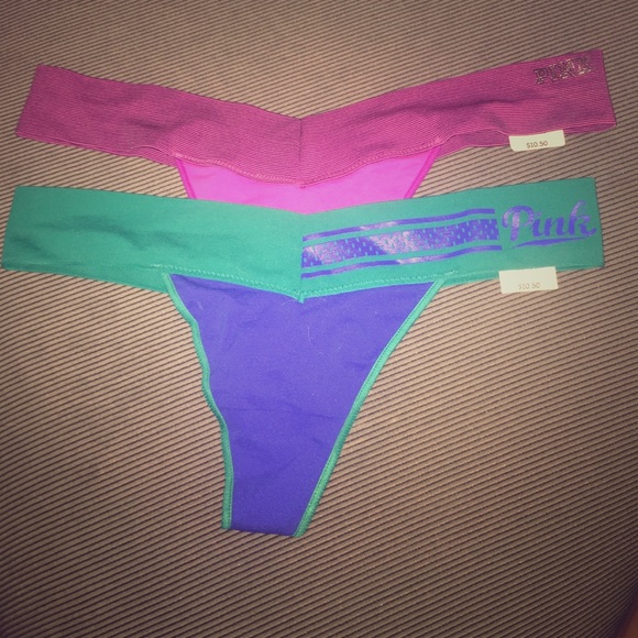 Set of 2 seamless thong panties