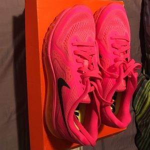 Nike air max women's tennis