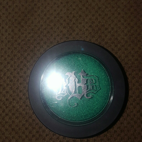 Kat Von D Metal Crush Eyeshadow