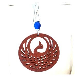 Artisan earrings made of wood and sterling