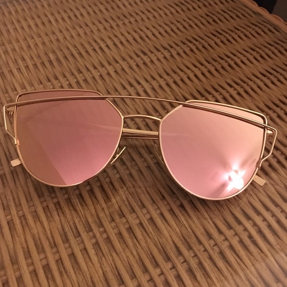 Australian reflective sunglasses- rose gold