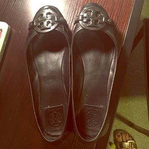 Tory Burch Aaden flats.