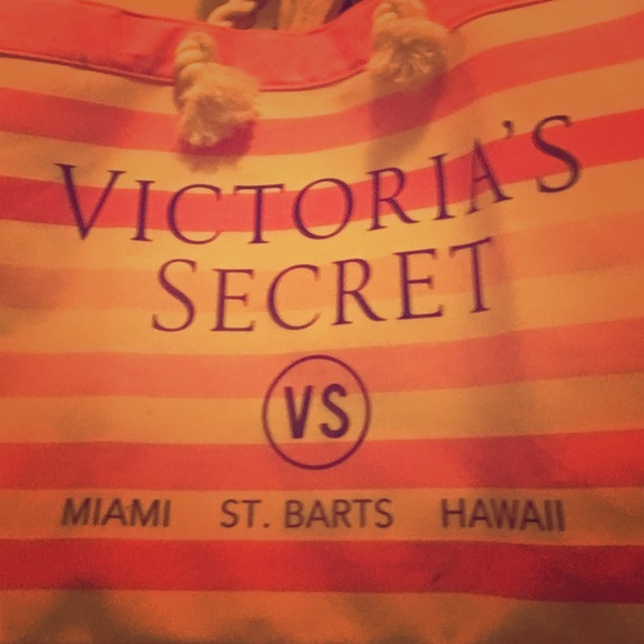 Vs. shoulder bag in pink and white - Picture 1 of 2