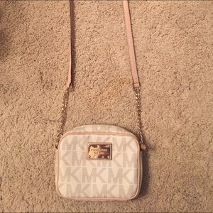 Michael kors purse
