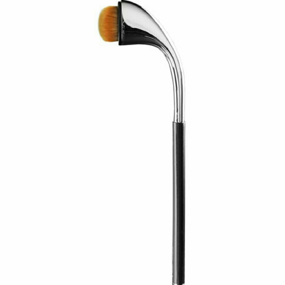 ARTIS FLUENTA Oval 3
