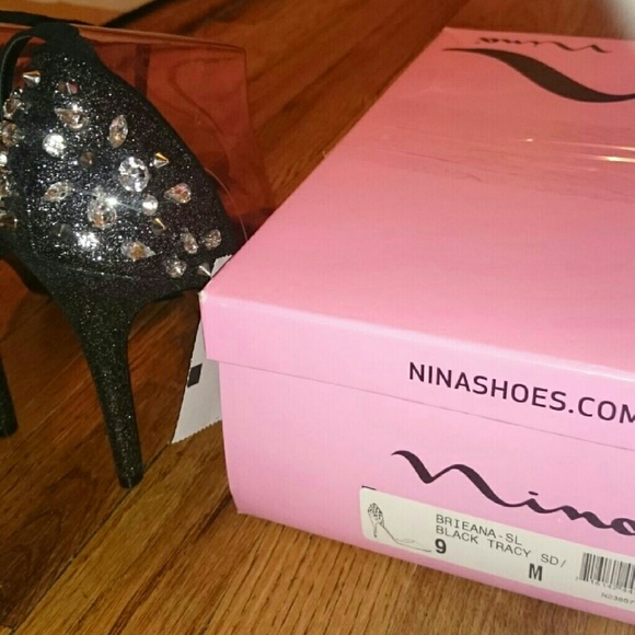 SIZE 9.5 LEFT Brand new Nina shoes with box - Picture 3 of 3