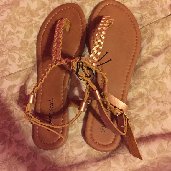 Sandals - Picture 1 of 1