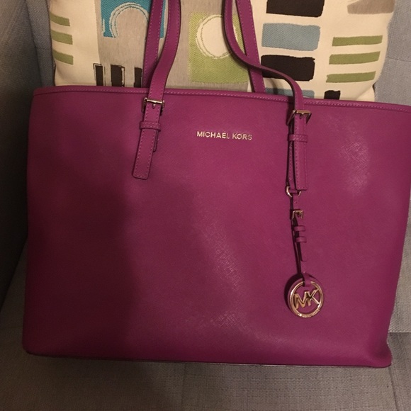 ✨WEEKEND SALE✨MICHEAL KORS BAG