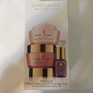 Estée Lauder Resilience Lift