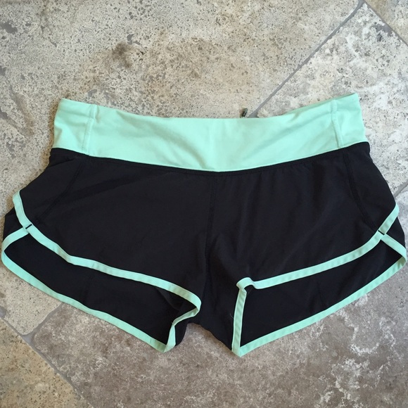 Lululemon black soot mint green speed shorts
