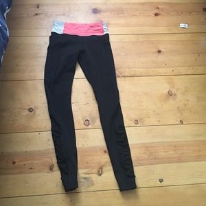 Speed right size 4 FLASH SALE 50 dollars