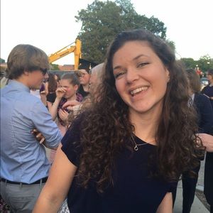 Meet your Posher, Megan