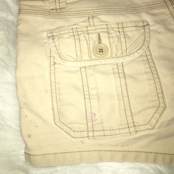 Aeropostale khaki shorts. - Picture 3 of 4