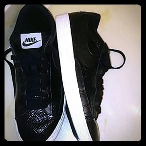 Nike leather shoes