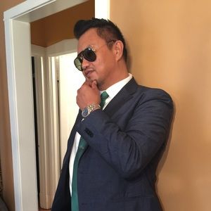 Meet your Posher, Carlo