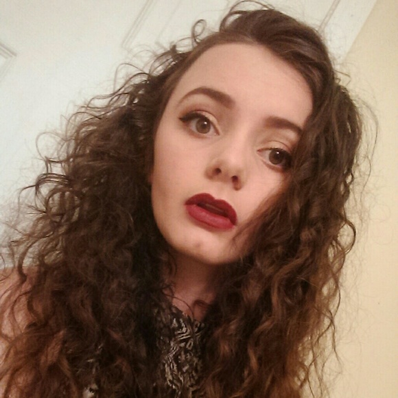 Meet your Posher, Natalie - Picture 1 of 1