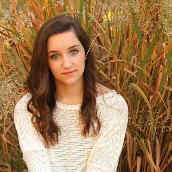 Meet your Posher, Olivia