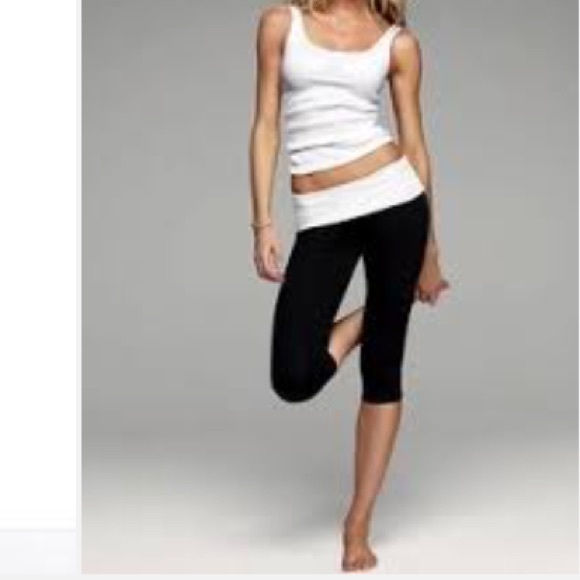 Victoria's Secret Pink Crop Leggings